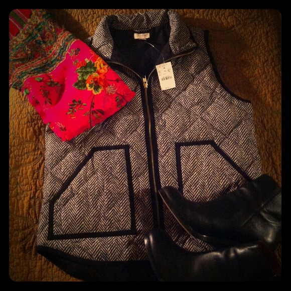 BNWT J. Crew Herringbone Puffer Vest