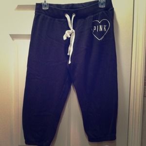 Black cropped sweatpants