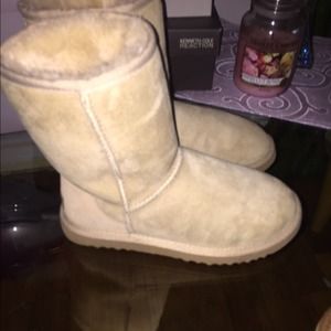 Auth ugg classic short womens sand boots 6 7