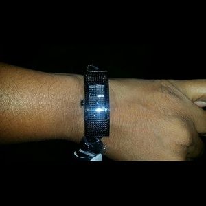 Petite Black Stainless Steel Harden Three Hand Gli