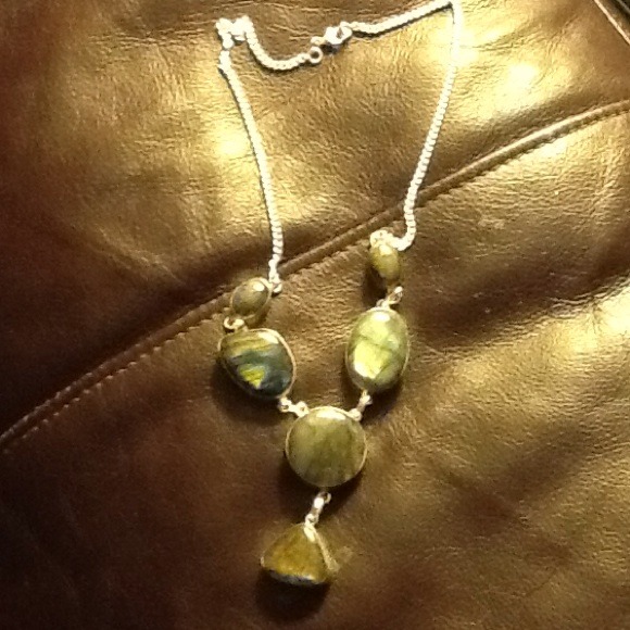 Beautiful labradorite necklace bundled