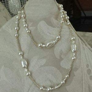 Long pearl necklace