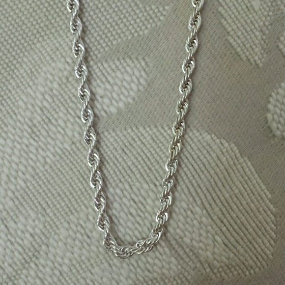 **SOLD ON MERCARI** Short twisted silver chain - Picture 3 of 3