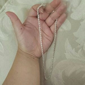 **SOLD ON MERCARI** Short twisted silver chain