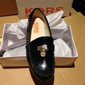 Michael Kors Girls shoes sz 3 new