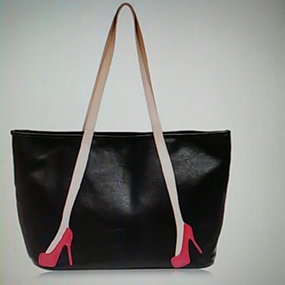 Brand new shoulder bag