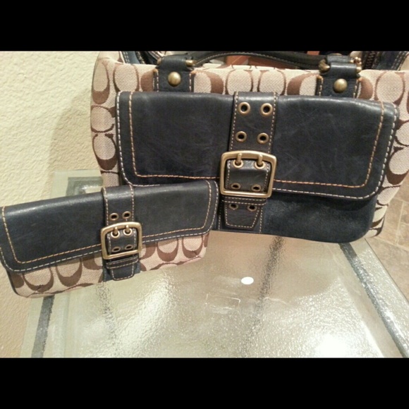 Authentic Coach Blue & Beige Coach purse.