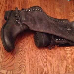 Steve Madden black Leather Boots😍