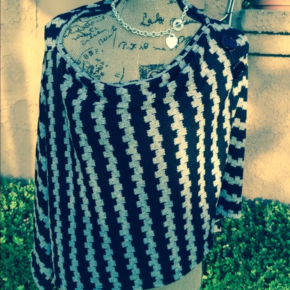 Black and gray poncho (NWOT) - Picture 1 of 3