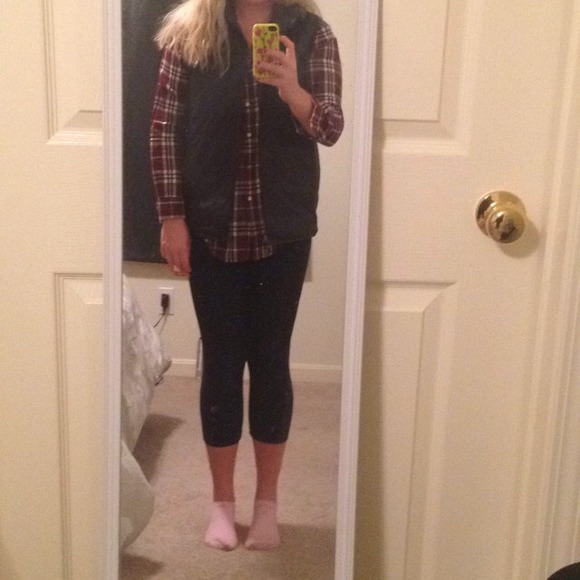 SOLD North Face reversible vest (Men's) medium - Picture 3 of 4