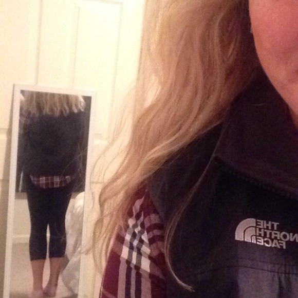 SOLD North Face reversible vest (Men's) medium - Picture 4 of 4