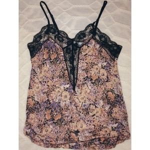 Lace tank with floral design - Urban Outfitters