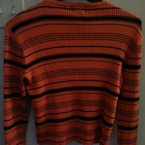 Sweater - Picture 2 of 2