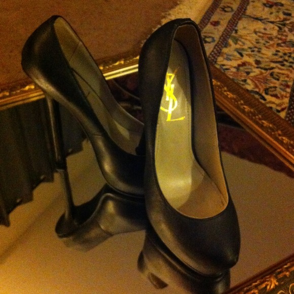 5 inch black heals