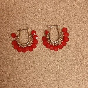 silver tone/pink earrings/free with any purchase