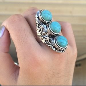 Bohemian ring