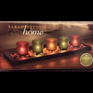 🎉BRAND NEW VOTIVES with rocks and tray 🎉