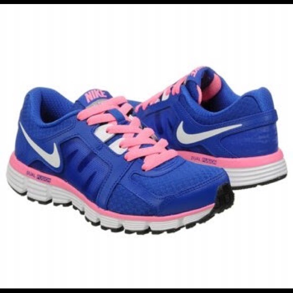 Nike dual fusion