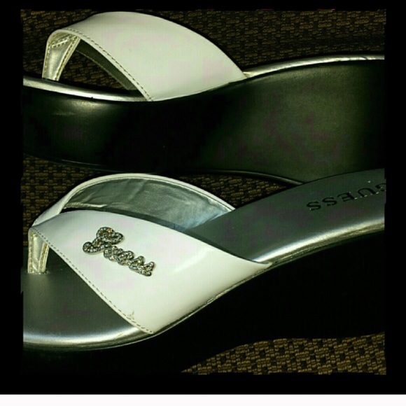 Reduced👍Guess Sandals NWOT