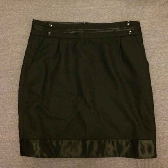 Body by Victoria wool tulip skirt