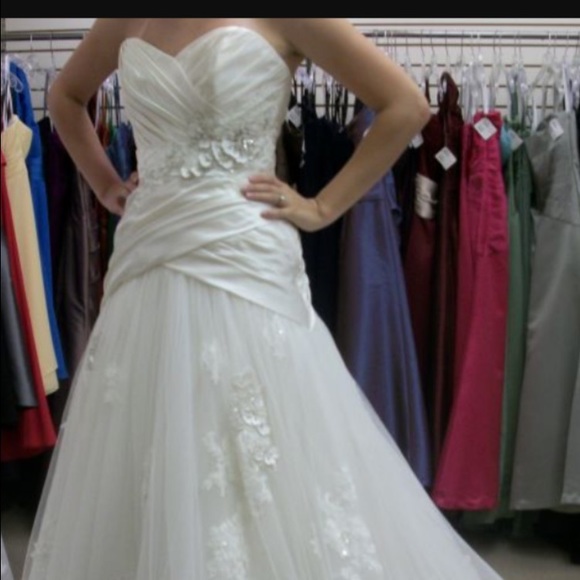 Maggie Sottero Wedding Dress