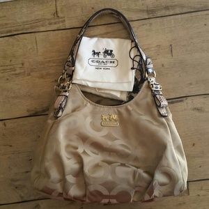 Authentic Coach shoulder purse