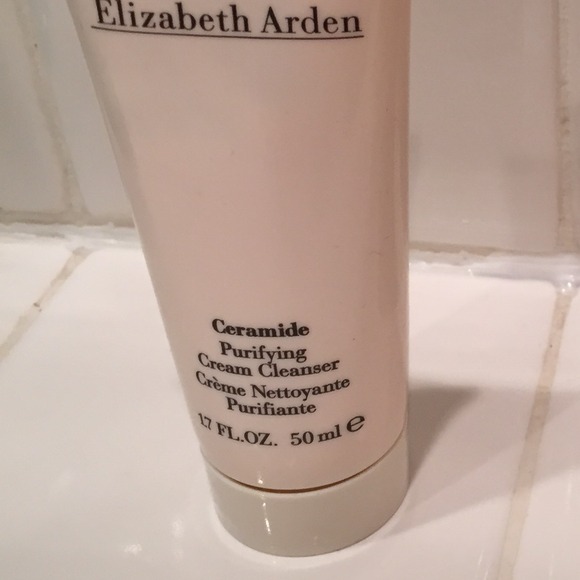 Elizabeth Arden - Picture 3 of 3