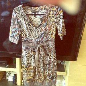 Multi-print BCBGMAXAXARIA shift dress with belt