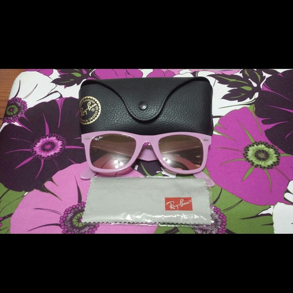 RayBan Sunglasses (Wayfarer)