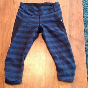 Lululemon running crops