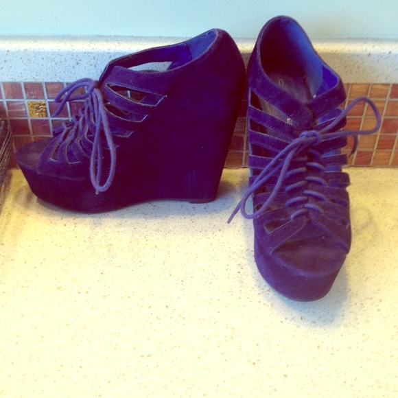 C LABEL: Suede Dark Purple Wedges