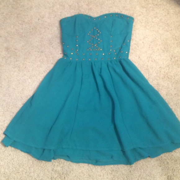 Aquamarine & Gold sequin flowy strapless dress