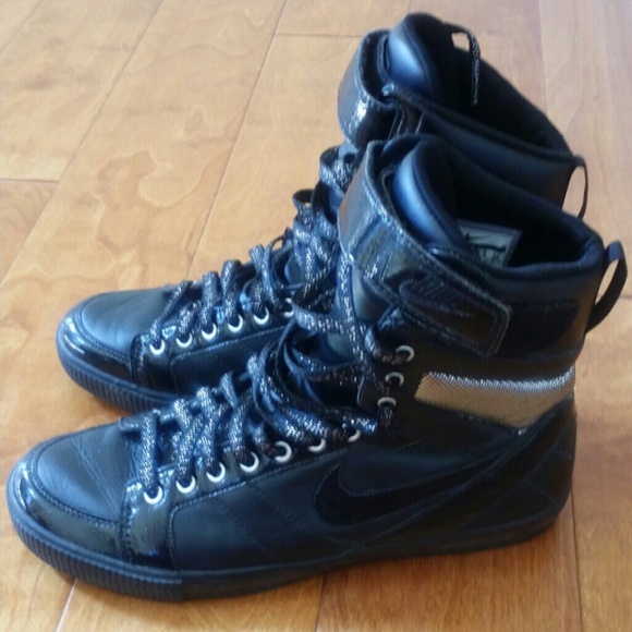 Nike women dunk sneakers