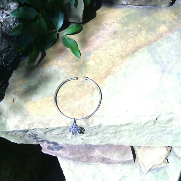 Vintage choker necklace