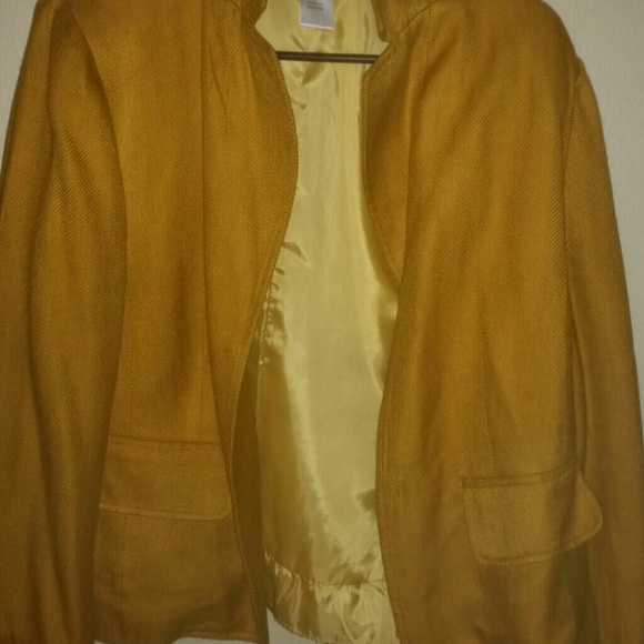 Jacket - Picture 3 of 4