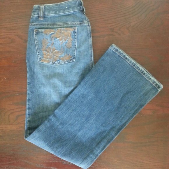 ⚠SOLD⚠MK Sexy Embroidered Pocket Bootcut Jeans