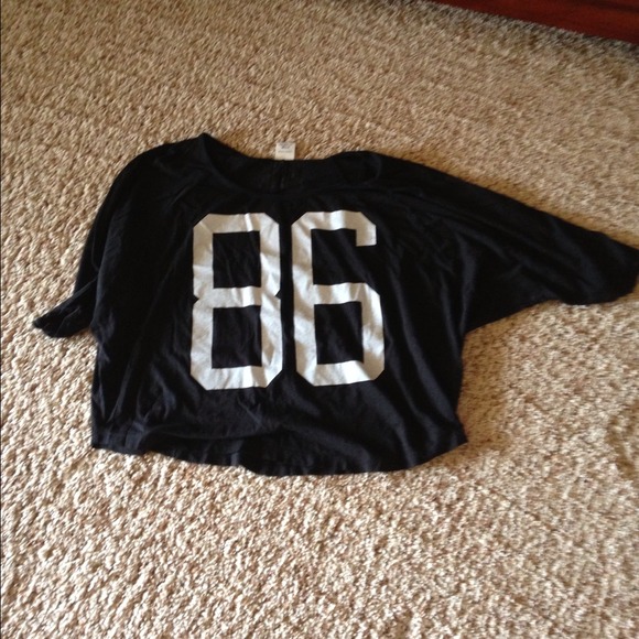 VS/PINK Black top, in EUC