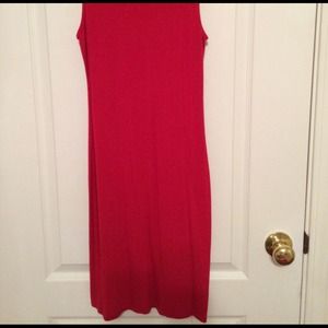 sleeveless bodycon dress