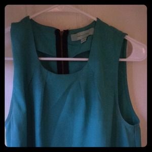 Sheath short dress with zipper in back