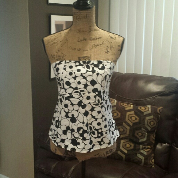 Nwt black/white tube top