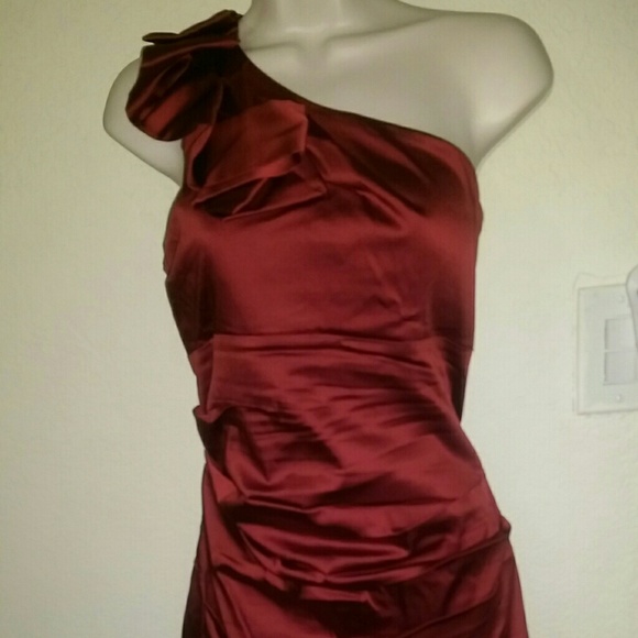 Red Silky One shoulder off Dress