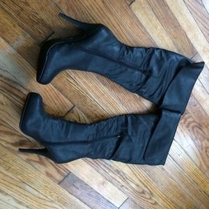 ❤️Brand Black heeled boots❤️