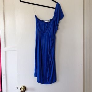 One shoulder dress