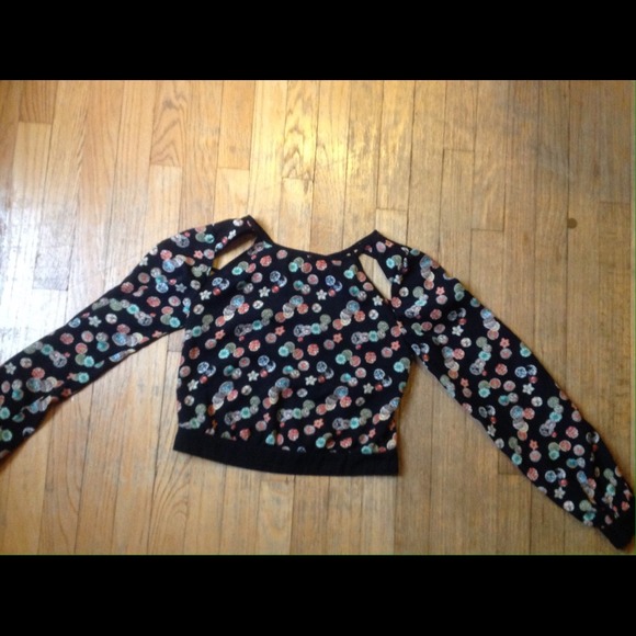 Akira crop top blouse