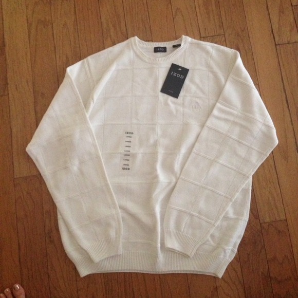 NEW WHITE IZOD SWEATER