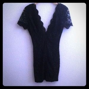 Tobi Small Deep V Dress