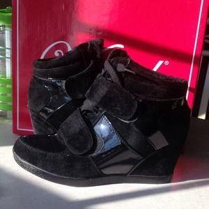 Wanted Wedge sneakers💋