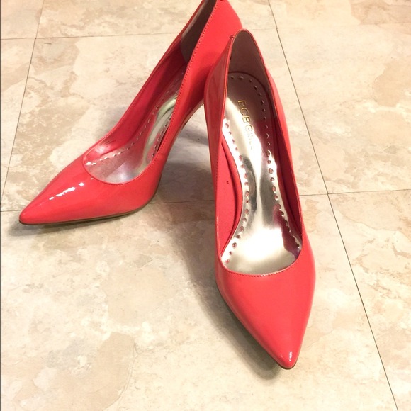 🚫sold🚫 size 8 pumps