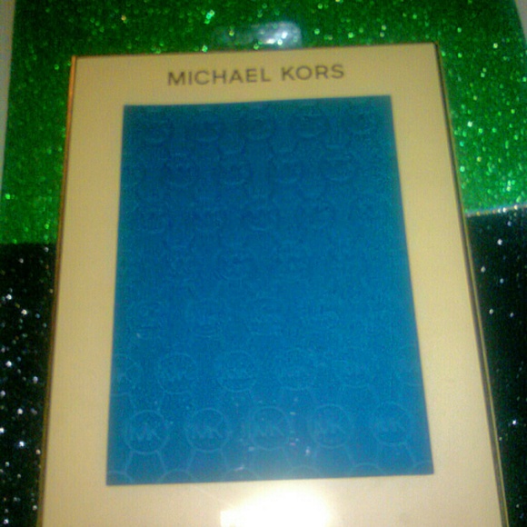 SOLD.  Ipad case trade value 45 - Picture 1 of 3