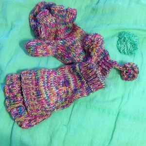 Gloves!!! So cute, must have!